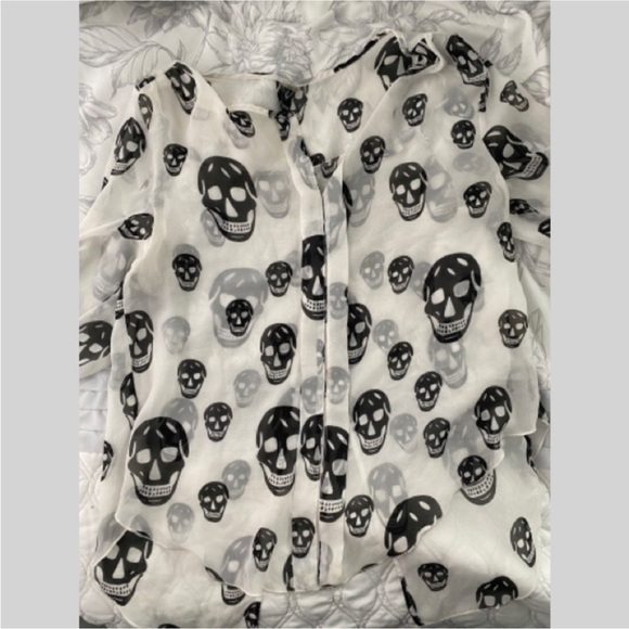 Sheer White with Black Skulls Blouse with Roll-up Sleeves - Picture 3 of 10